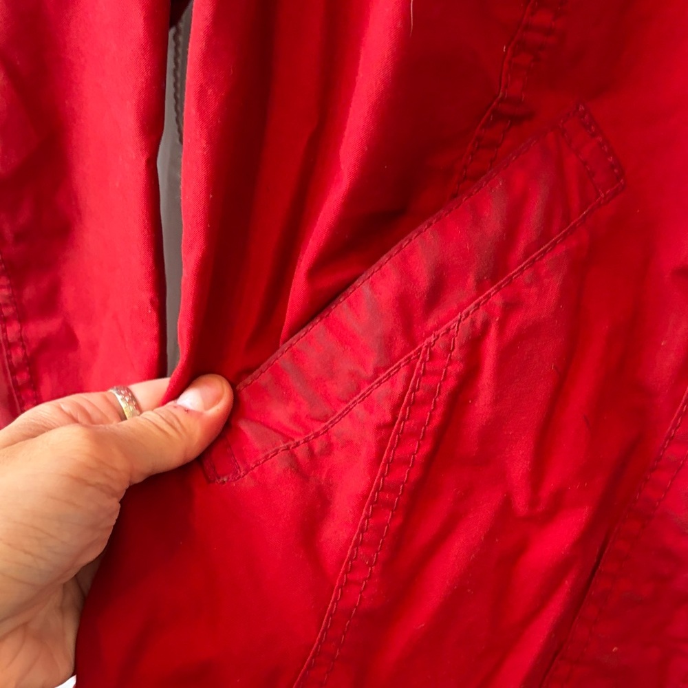 Barbour Women’s Vibrant Red Field Jacket - Picture 4 of 4